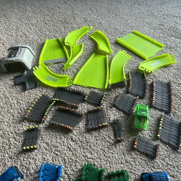 Magic Tracks Lot, Assorted, Like New - Picture 2 of 6